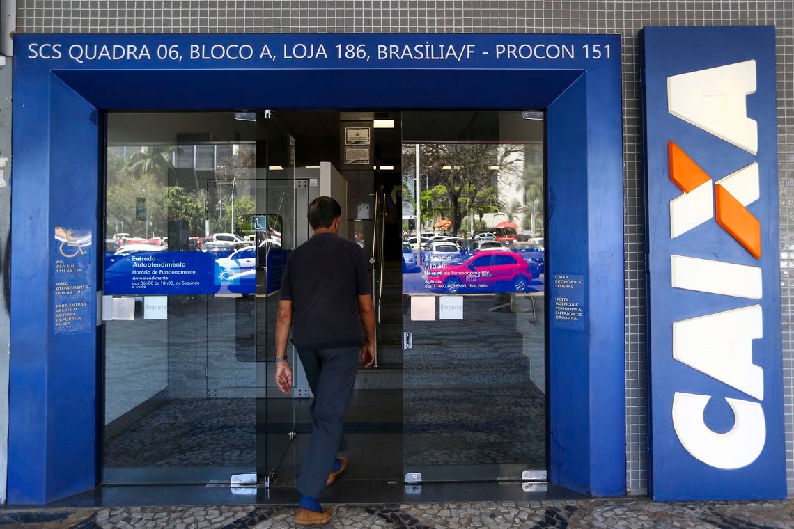 Nascidos em novembro e dezembro sem conta na Caixa podem sacar FGTS Marcelo Camargo/Agência Brasil