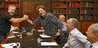 Dilma reúne líderes de partido para definir estratégias da campanha à reeleição Dilma reúne líderes de partido para definir estratégias da campanha à reeleição