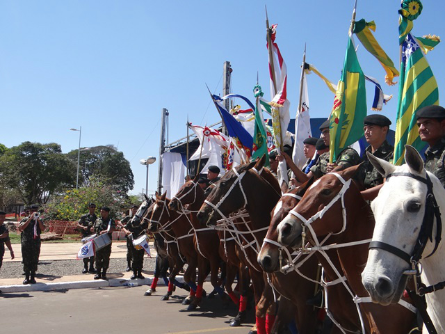 Cidadania e cultura são destaques no desfile da Independência em Amambai Os militares encerraram o desfile marcando as comemorações alusivas à Independência do Brasil em Amambai.