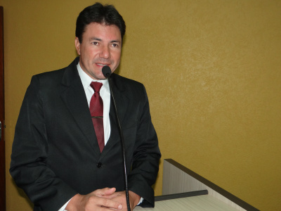 Bambil defende recurso público/privado para asfalto em Amambai Presidente do legislativo de Amambai, vereador Jaime BambilFoto: Moreira Produções