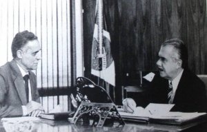 Ex-governador Wilson Barbosa Martins morre na Capital aos 100 anos Wilson Barbosa Martins em reunião com o então presidente da República, José Sarney (Foto: Arquivo pessoal)