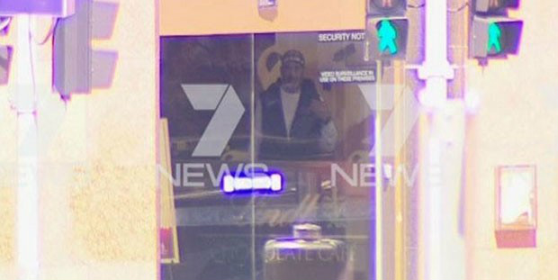 homem armado mantém reféns em um café em Sydney. Foto: Divulgação
