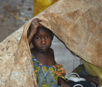 Menina burundesa em acampamento para refugiados na Tanzânia. Foto: Acnur/T.Winston Monboe