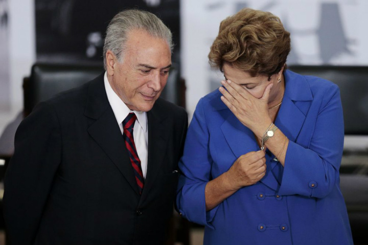 Viagens de Dilma e Temer em datas diferentes evitam que Cunha assuma Presidência Vice-presidente Michel Temer e a presidenta Dilma Rousseff. / Foto: Reuters