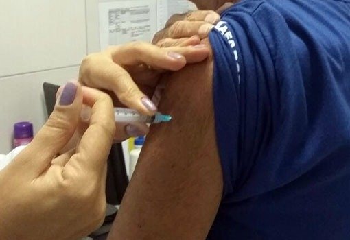 As vacinas estão sendo distribuídas nos postos de saúde de Amambai / Foto: Divulgação