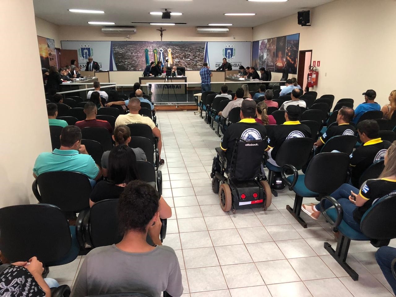 Na última sessão, aprovados projetos de incentivos fiscais e doação de imóveis