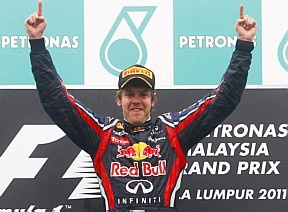 Alemão Sebastian Vettel comemora vitória (Diego Azubel/Efe)