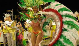 Figurante desfila no carnaval da Ilha da MadeiraFoto: Divulgação