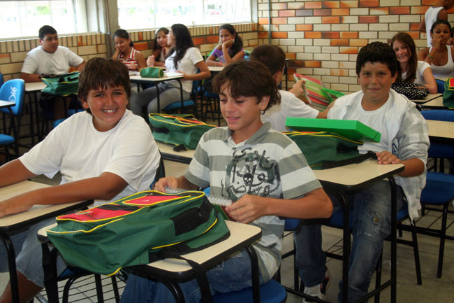 Publicado calendário escolar com início do ano letivo de 2013 em 6 de fevereiro Publicado calendário escolar com início do ano letivo de 2013 em 6 de fevereiro