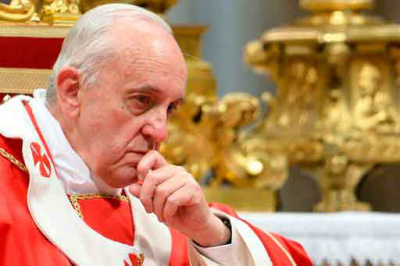 Papa pede para seguir com “serenidade” após o escândalo do Banco do Vaticano Papa Francisco pede serenidade e determinação para resolver novos escândalos vazados sobre o Banco do Vaticano.