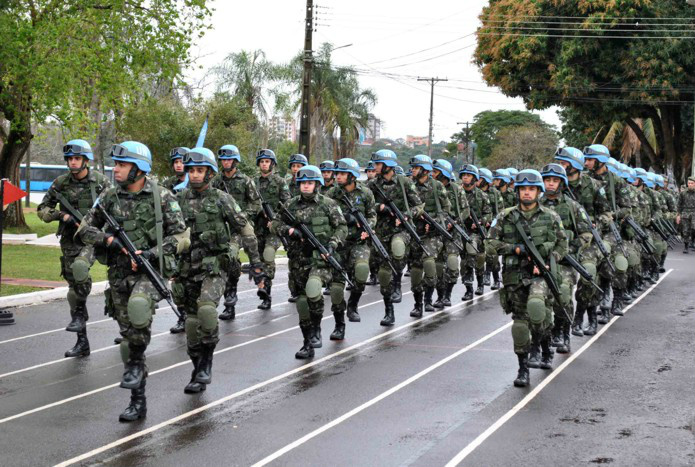 Forças Armadas brasileiras começarão a sair do Haiti em 2016