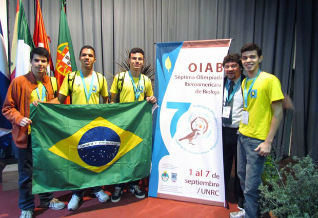 Alunos brasileiros conquistam medalhas na Olimpíada Ibero-Americana de Biologia (OIAB) (Foto: Divulgação)