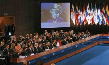 Em cúpula no Paraguai, países ibero-americanos defendem desenvolvimento
