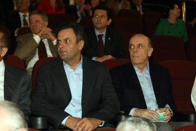 Serra e Aécio ficam de castigo no programa do PSDB Serra e Aécio ficam de castigo no programa do PSDB