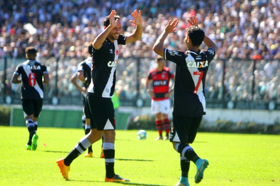 Em casa, Vasco bate o Atlético-GO e retorna ao G-6 Em casa, Vasco bate o Atlético-GO e retorna ao G-6Foto: Divulgação