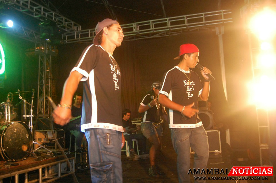 Para o futuro, a meta do grupo é lançar um CD.