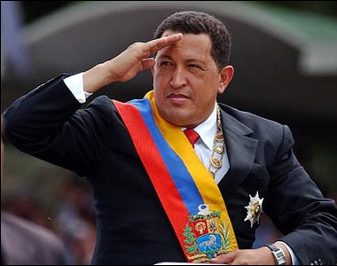 Hugo Chávez vence eleições com 54,42% dos votos