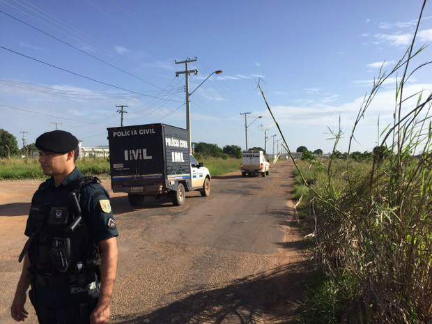 Mais de 30 presos morrem na penitenciária de RR, diz governo IML entrou no presídio para buscar corpos (Foto: Inaê Brandão/G1 RR)