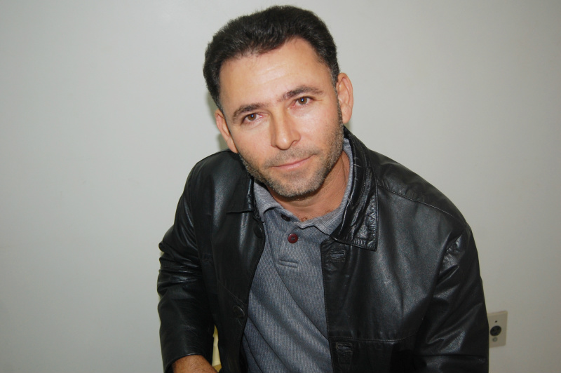 Daniel Sabino, escritor de poesias / Foto: Moreira Produções