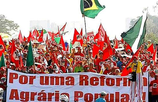 MST/MS entrega carta à presidenta Dilma Rousseff