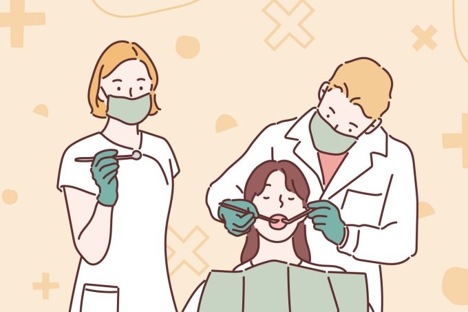 Por que grávidas precisam ir ao dentista? (Foto: autumnn - Shutterstock / Arte: Juliana Pereira/Bebê.com.br)
