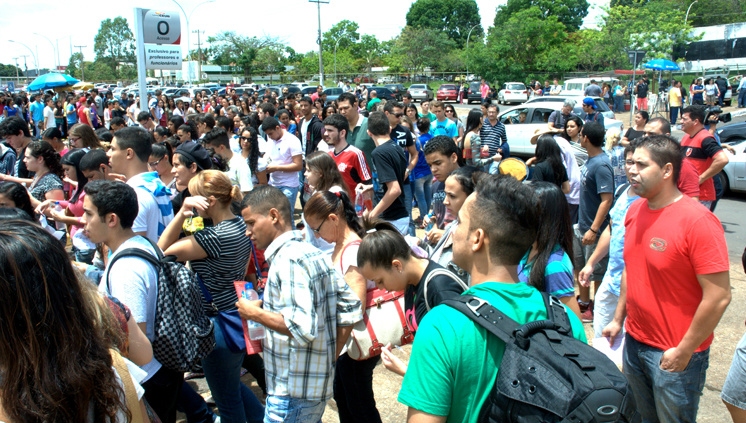 As mudanças nas normas do Sisu podem beneficiar estudantes que conseguem média considerada adequada pela instituição de educação superior, mas que têm desempenho inferior em alguma provas (foto: arquivo ACS/MEC – 8/11/14)