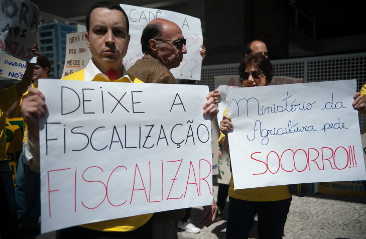 Fiscais federais agropecuários podem retomar greve Fiscais federais agropecuários podem retomar greve