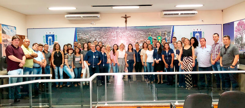 No dia 3 de janeiro foi realizada uma reunião com todos os servidores da Câmara e vereadores de Amambai / Foto: Assessoria