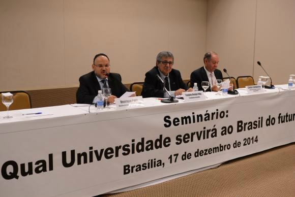 Seminário debate formas de incentivos à produção científica nas universidades federaisElza Fiuza/Agência Brasil