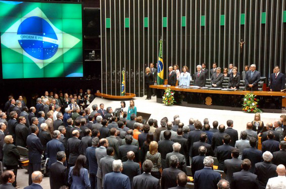 Parlamentares conhecem experiência europeia de políticas contra drogas