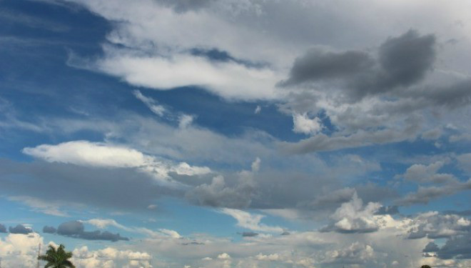 Domingo amanhece parcialmente nublado, com possibilidade de chuva a tarde
