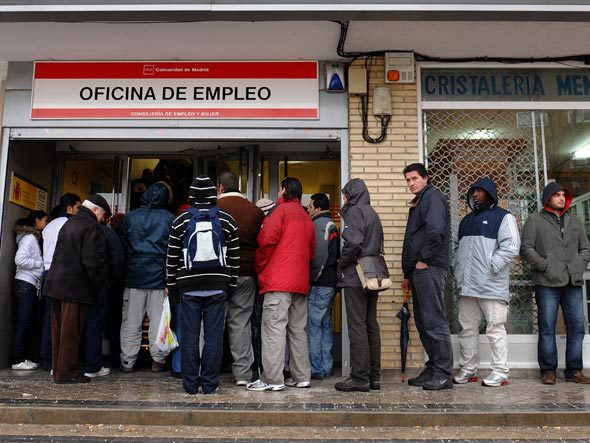 Fila do desemprego na Espanha.