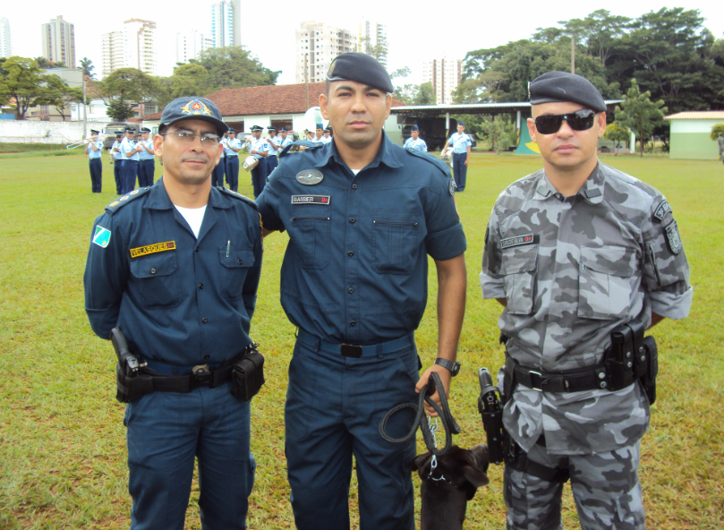 Policial de Amambai concluiu curso de Adestradores de Cães