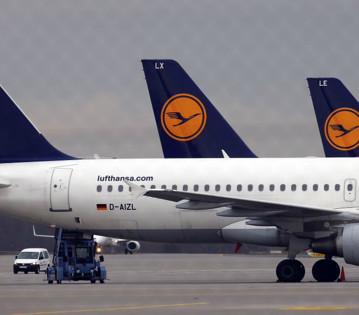 Lufthansa recorre à Justiça para impedir greve dos comissários de bordo
