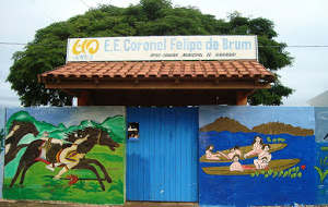 A entrega das propostas deve ser feita na sede da escola.