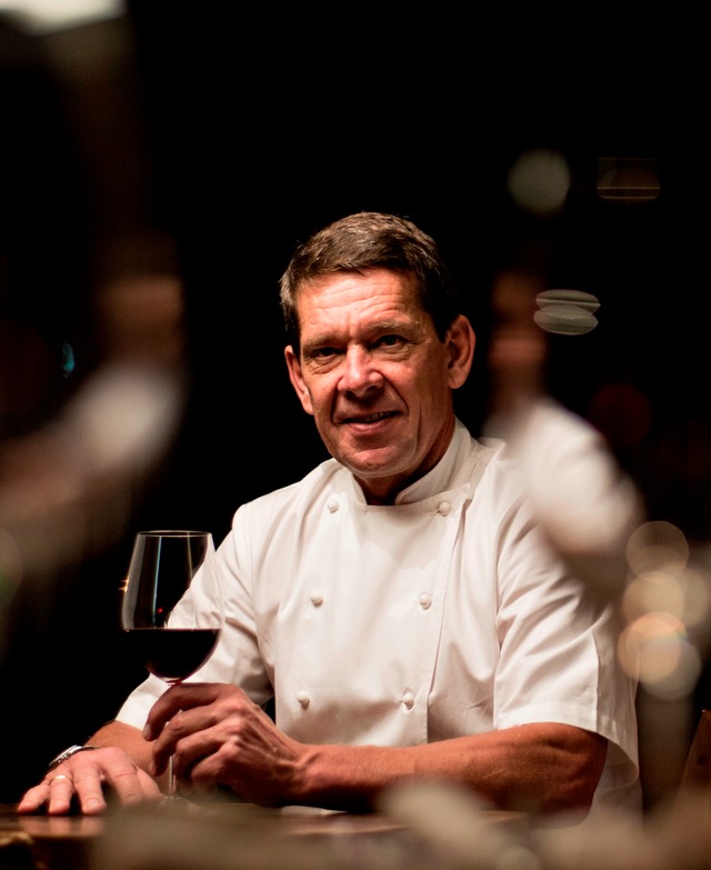 Sabia que é possível harmonizar até a salada com vinhos? Chef Junior Durski