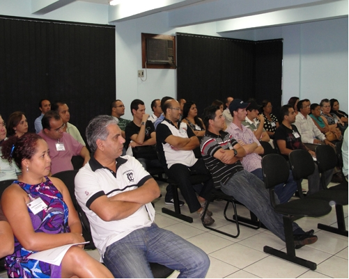 Funcionários do Fórum de Amambai paralisam suas atividades na segunda-feira (23) Em assembleia, dirigentes do Sindijus decidem paralisação dos funcionários dos Fóruns de todas as Comarcas do Estado.