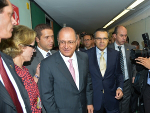 Alckmin sugere mudança no ECA para punir menor que cometer crime Alckmin sugere mudança no ECA para punir menor que cometer crime