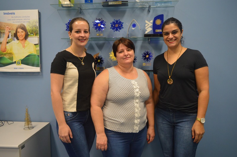 E/D: Janaíne, Rejane e Daniela, integrantes da comissão de intervenção / Foto: Moreira Produções