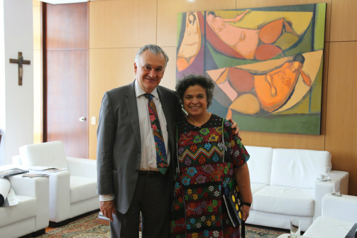Brasil e México reforçam relação bilateral Juca Ferreira e Beatriz Paredes debateram parcerias culturais entre Brasil e México / Foto: Divulgação