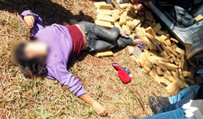 Traficante fura bloqueio, bate e morre esmagado por carga de maconha