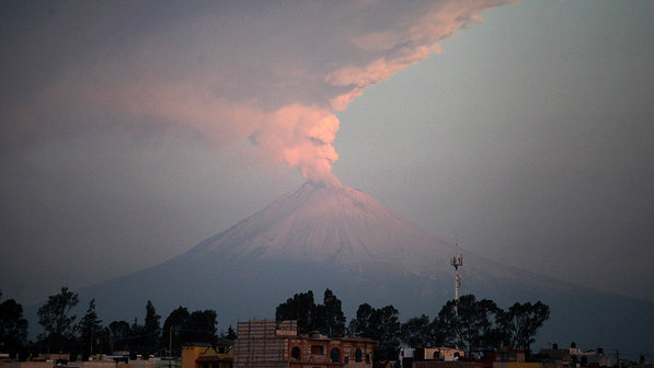 Vulcão Popocatépetl pode obrigar 28 mil pessoas a deixar suas casas