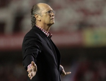 Internacional vence Santa Cruz Internacional vence Santa Cruz