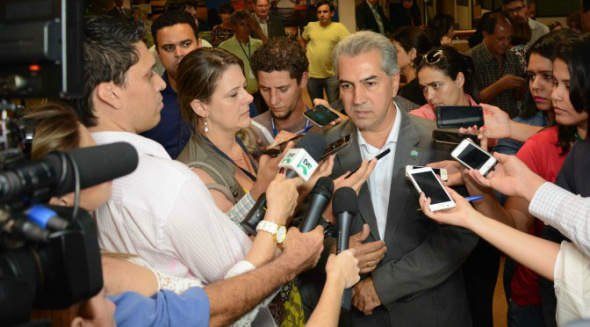 Tiraram de nós o direito de dar o reajuste aos servidores, afirma Azambuja Governador Reinaldo Azambuja (PSDB) / Foto: Jessica Barbosa