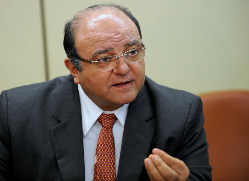 Líder do governo apela à oposição para que não atrapalhe prorrogação da DRU