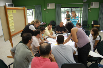 Prefeitura participa de projeto na Bacia do Paraná O objetivo da oficina foi definir áreas para possíveis corredores ecológicos na bacia do rio Paraná e a formação da rede gestora que acompanhará a implantação do projeto.