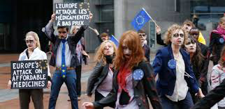Manifestantes protestam contra acordo de livre comércio EUA-União Europeia
