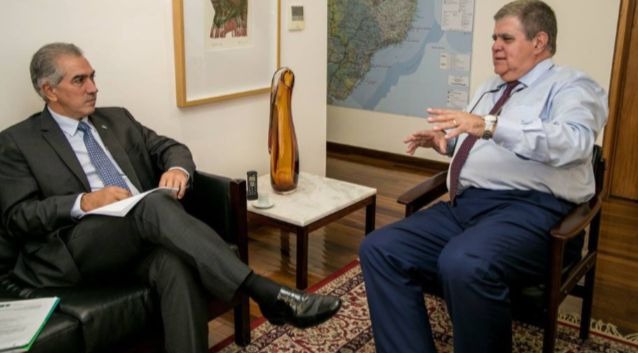 Azambuja discute com Governo Federal recuperação de estrago causado pela chuva Reunião em Brasília teve, entre outros pontos, as pautas das chuvas das últimas 24h em MS e da Ferrovia TransAmericana.
