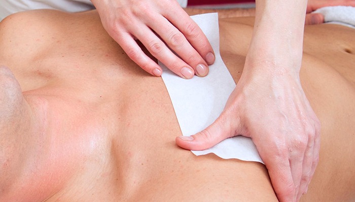 4 motivos para usar e como aplicar o creme depilatório masculino Foto: Divulgação