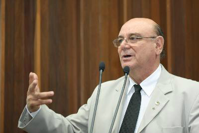 Segundo ele, todo potencial hídrico no estado está sendo agredido duramente.